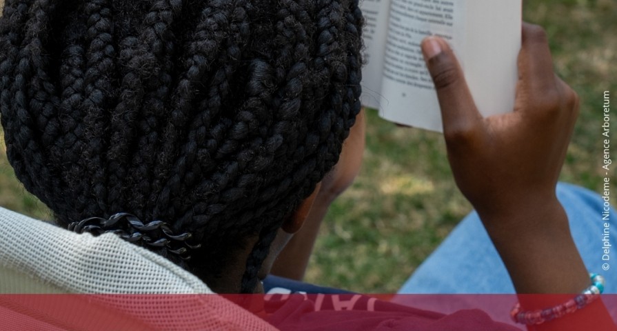 Visuel invitation au webinaire "Les jeunes français et la lecture"