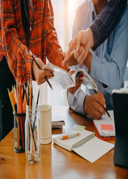 Formations à destination des professionnels du secteur livre jeunesse